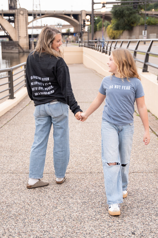 DO NOT FEAR | Pullover (Womens)